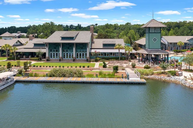 $845,000 | 36 Blue Trail Court, Bluffton, SC 29910