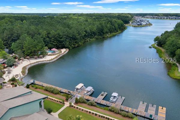 $845,000 | 36 Blue Trail Court, Bluffton, SC 29910