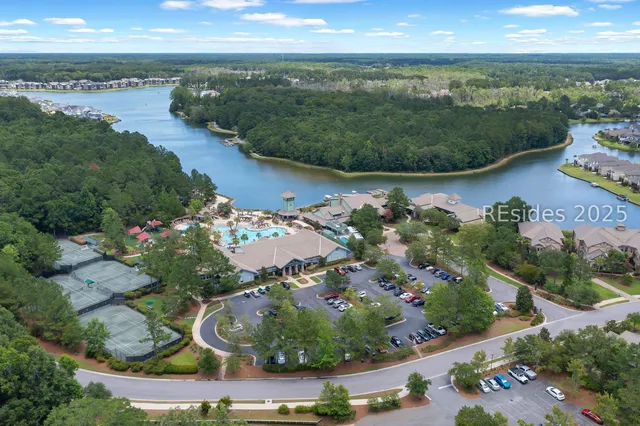 $845,000 | 36 Blue Trail Court, Bluffton, SC 29910