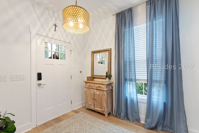 $845,000 | 36 Blue Trail Court, Bluffton, SC 29910