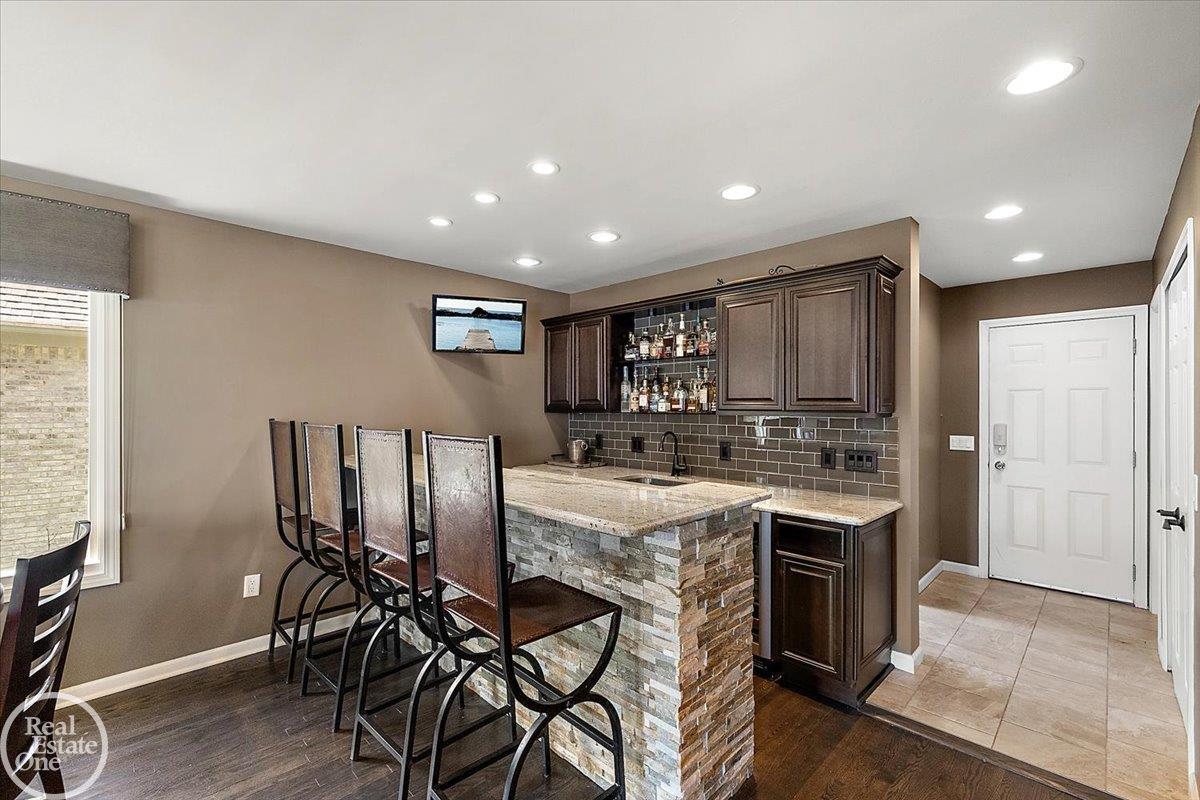 49572 Compass Point Drive New Baltimore, MI 48047 - Photo 23 of 76