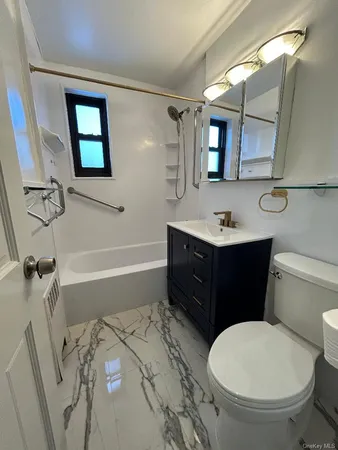 $258,000 | 16-41 160th Street, Unit 6420 | Clearview