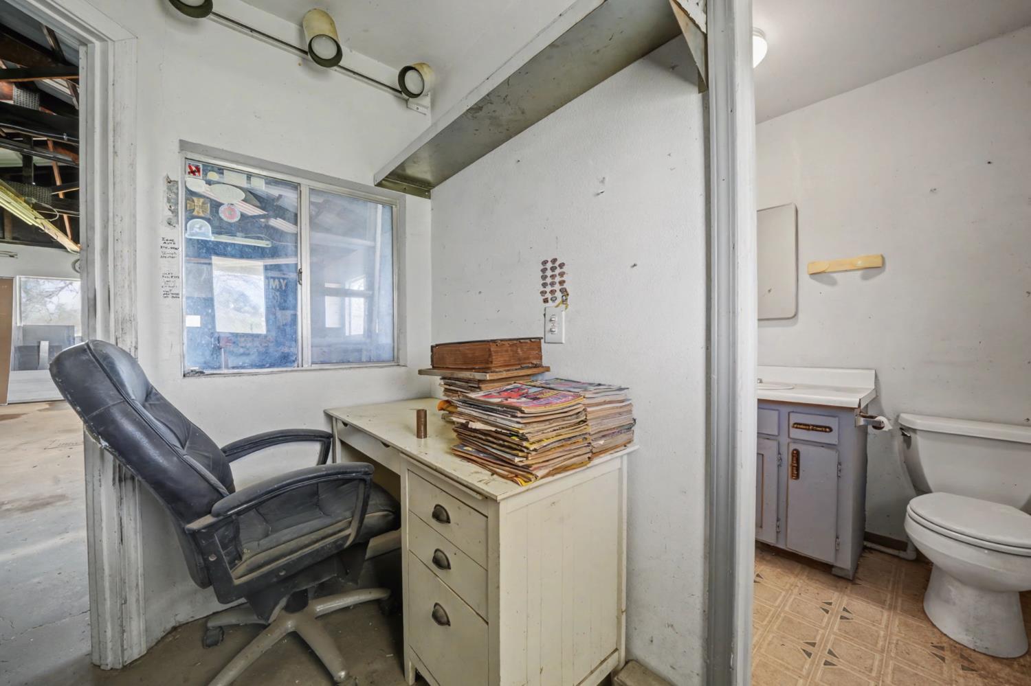 3290 Dry Creek Road Ione, CA 95640 - Photo 40 of 58 Inside Shop