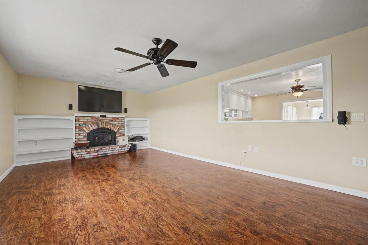 3290 Dry Creek Road Ione, CA 95640 - Photo 6 of 58 Front Entry Living Room