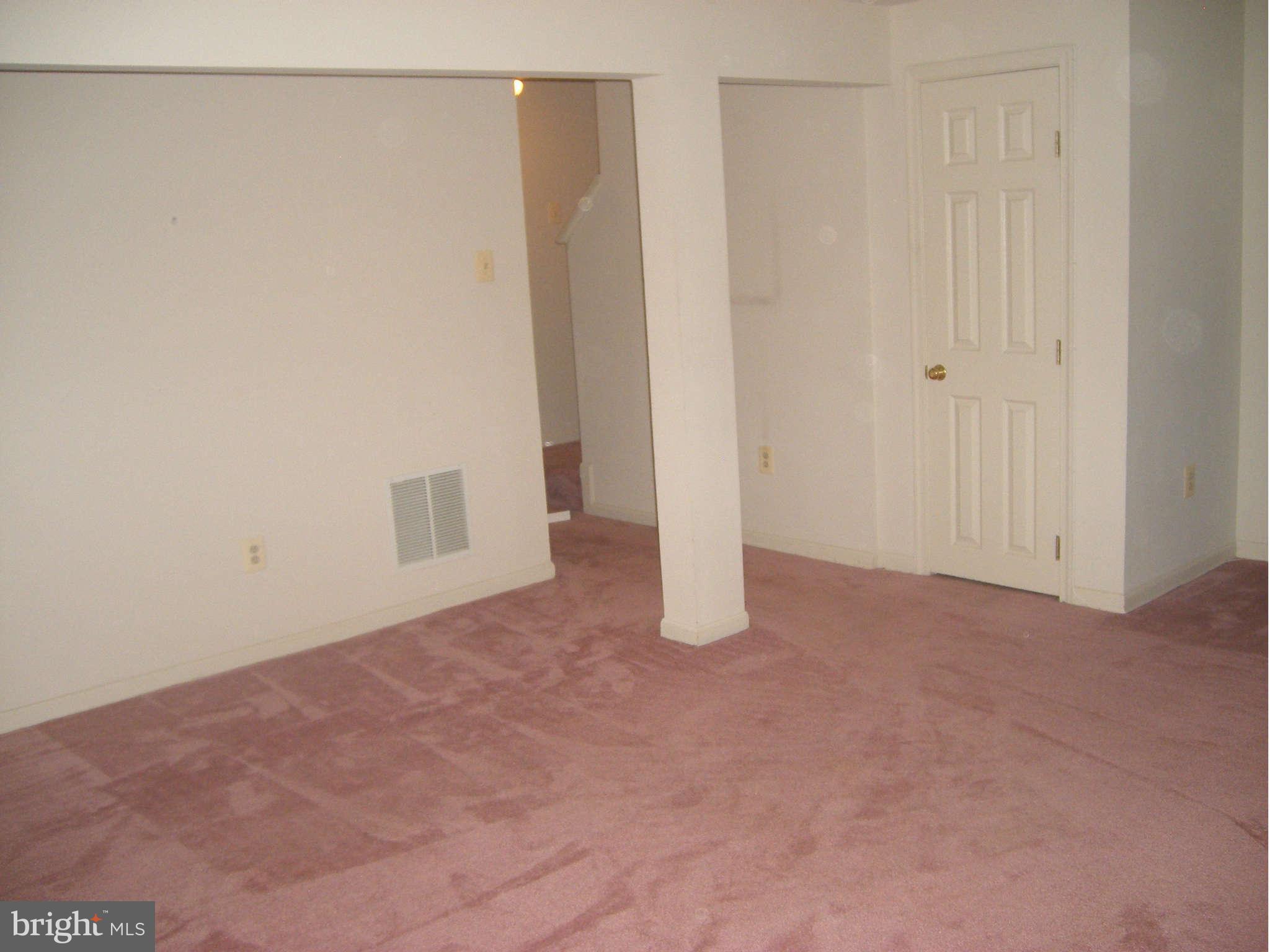7785 Paddock Way Baltimore, MD 21244 - Photo 28 of 30 a view of an empty room