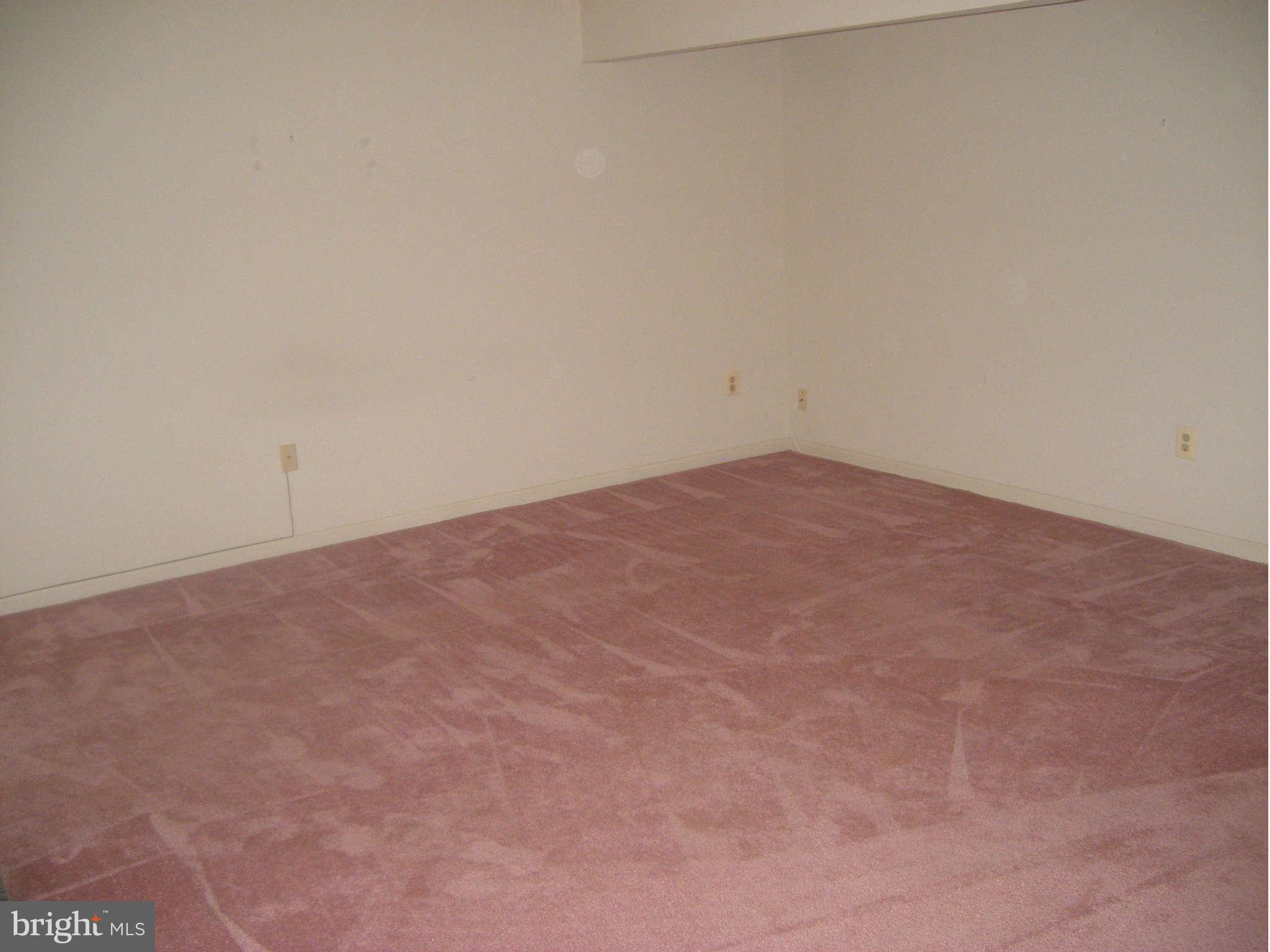 7785 Paddock Way Baltimore, MD 21244 - Photo 29 of 30 a view of empty room