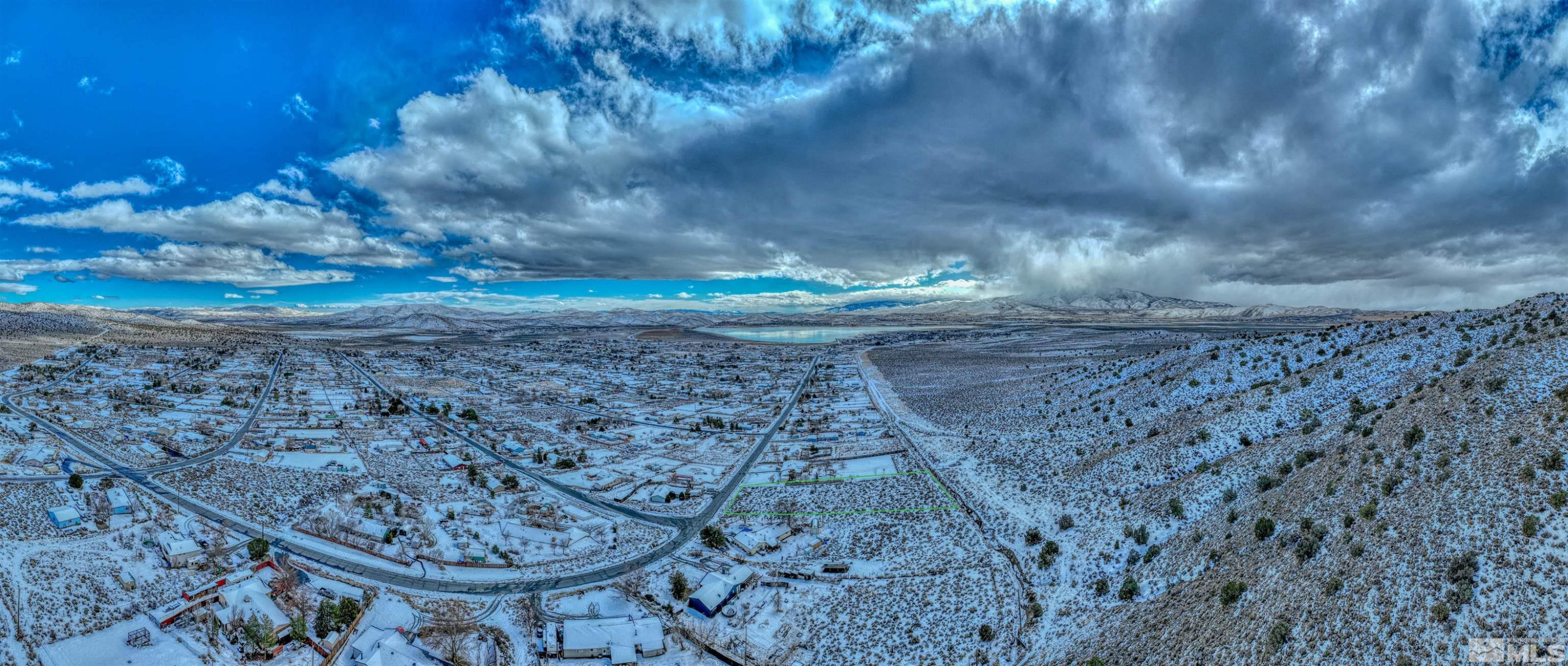417 Oregon Boulevard Reno, NV 89506 - Photo 13 of 25 a view of a backyard of the house