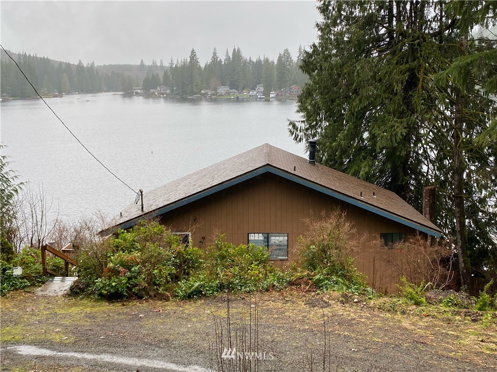 2316 South Lake Roesiger Road Snohomish, WA 98290 - Photo 3 of 3