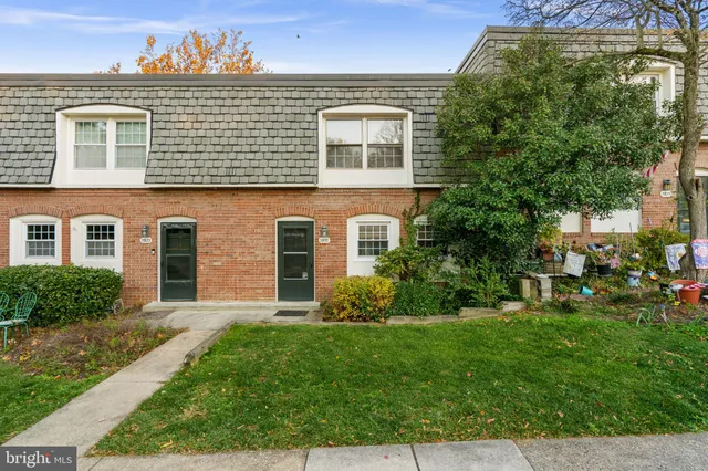 $425,000 | 5927 Bayshire Road, Springfield, VA 22152