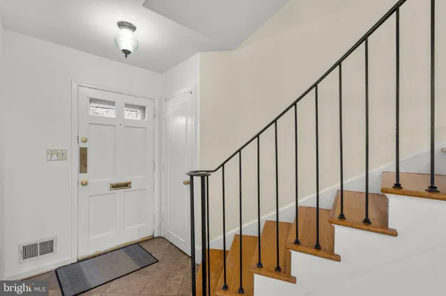 $425,000 | 5927 Bayshire Road, Springfield, VA 22152