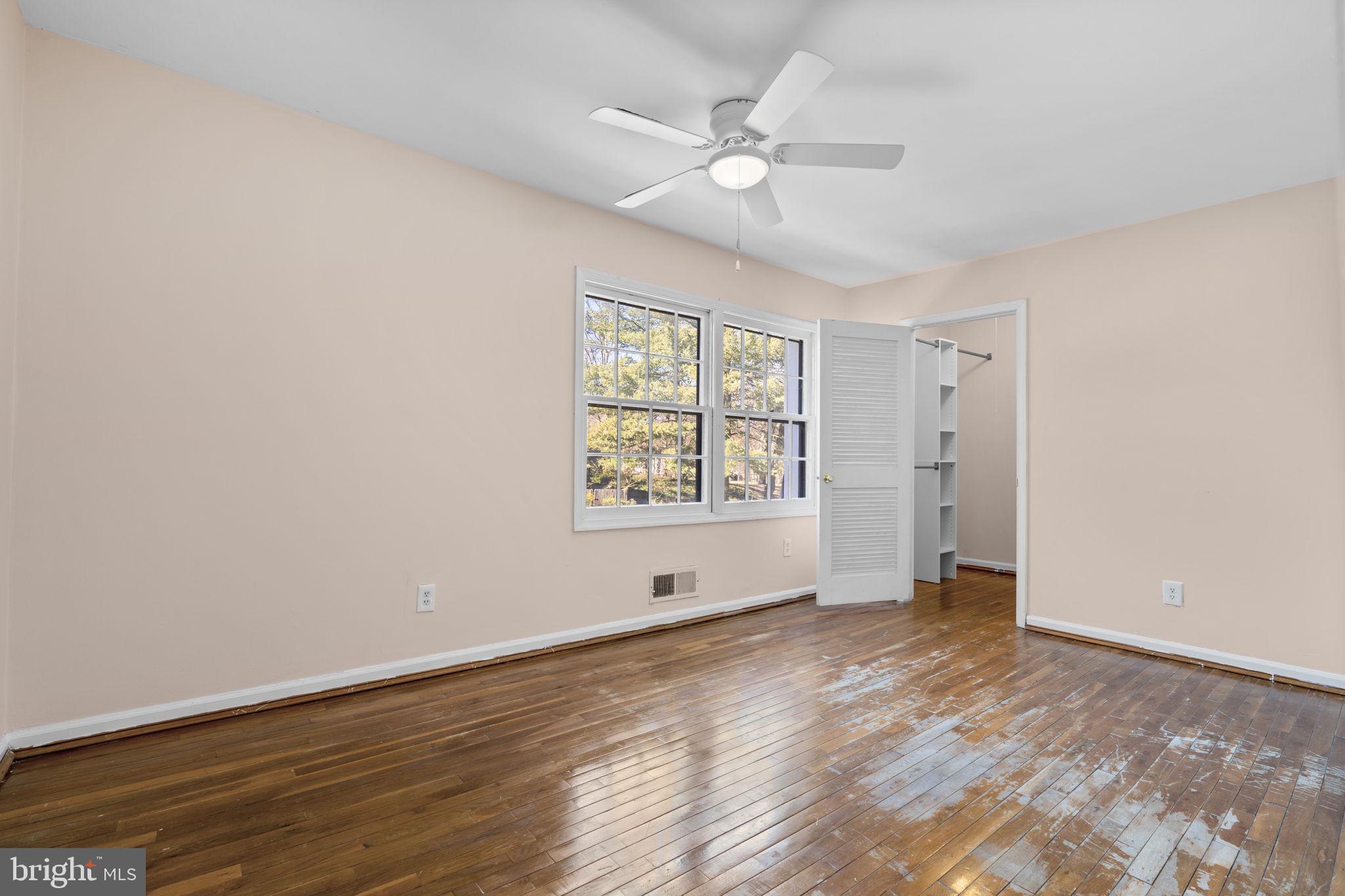 5927 Bayshire Road Springfield, VA 22152 - Photo 18 of 57 Primary bedroom