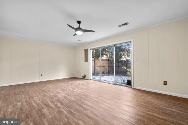 $425,000 | 5927 Bayshire Road, Springfield, VA 22152