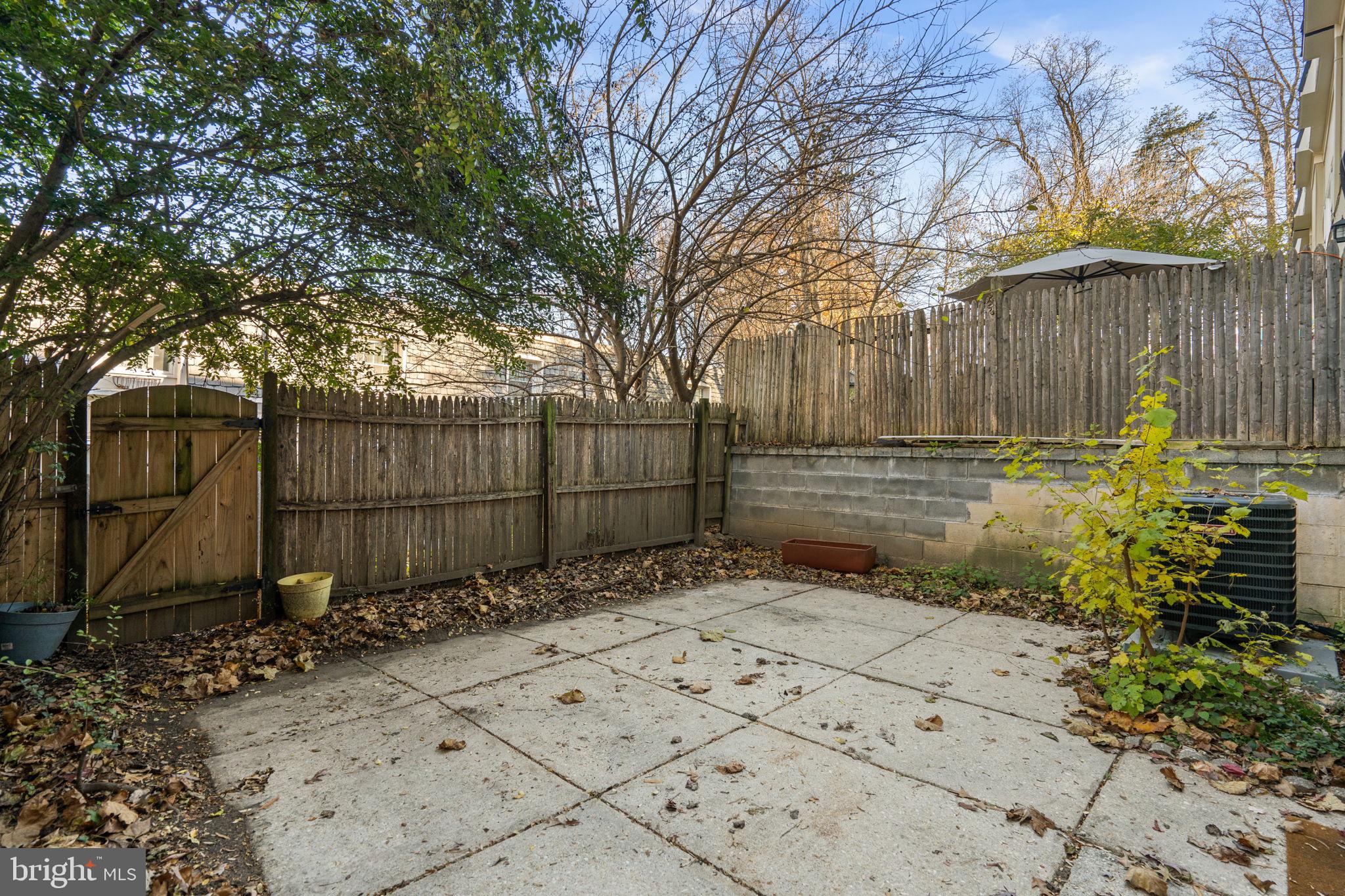 5927 Bayshire Road Springfield, VA 22152 - Photo 37 of 57 Fully fenced patio