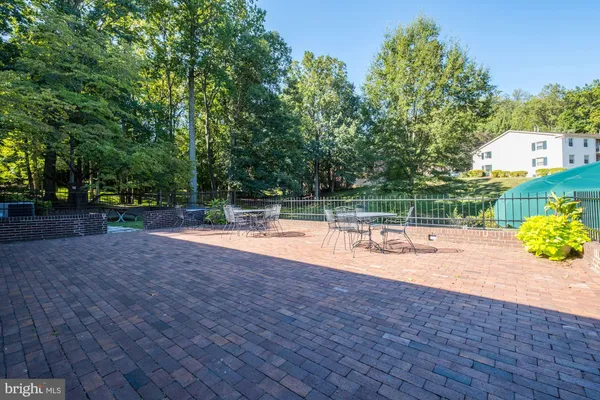 $409,000 | 5927 Bayshire Road, Unit 115, Springfield, VA 22152