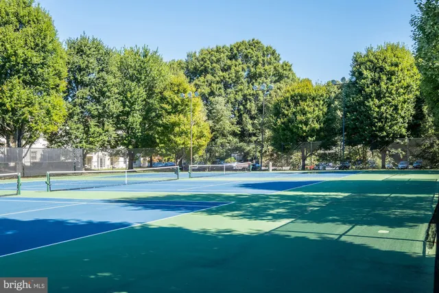 $425,000 | 5927 Bayshire Road, Springfield, VA 22152