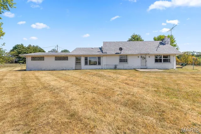 $234,900 | 19 Hugo Road, New Florence, MO 63363