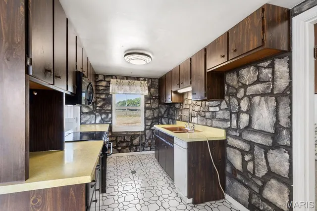 $234,900 | 19 Hugo Road, New Florence, MO 63363