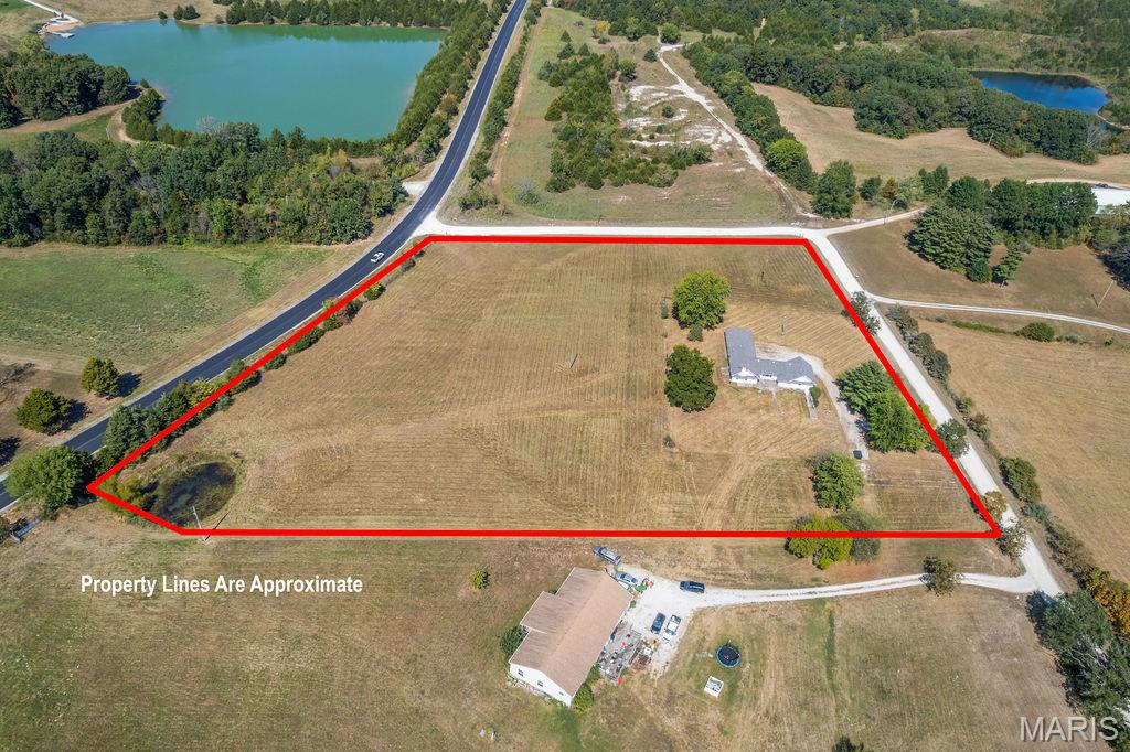 19 Hugo Road New Florence, MO 63363 - Photo 4 of 26