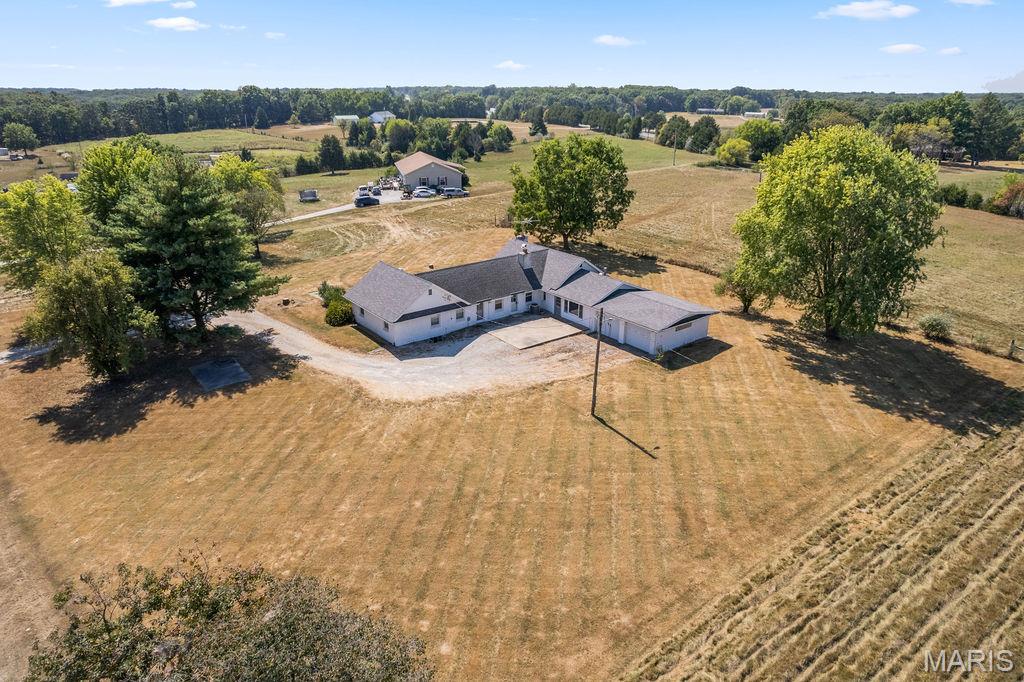 19 Hugo Road New Florence, MO 63363 - Photo 8 of 26