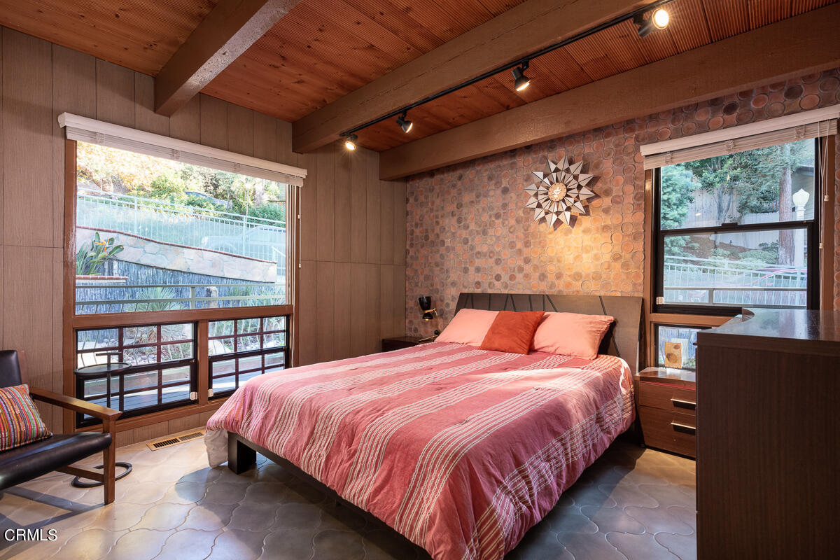 1893 Kaweah Drive Pasadena, CA 91105 - Photo 17 of 27 1893 Kaweah__123v1_mls