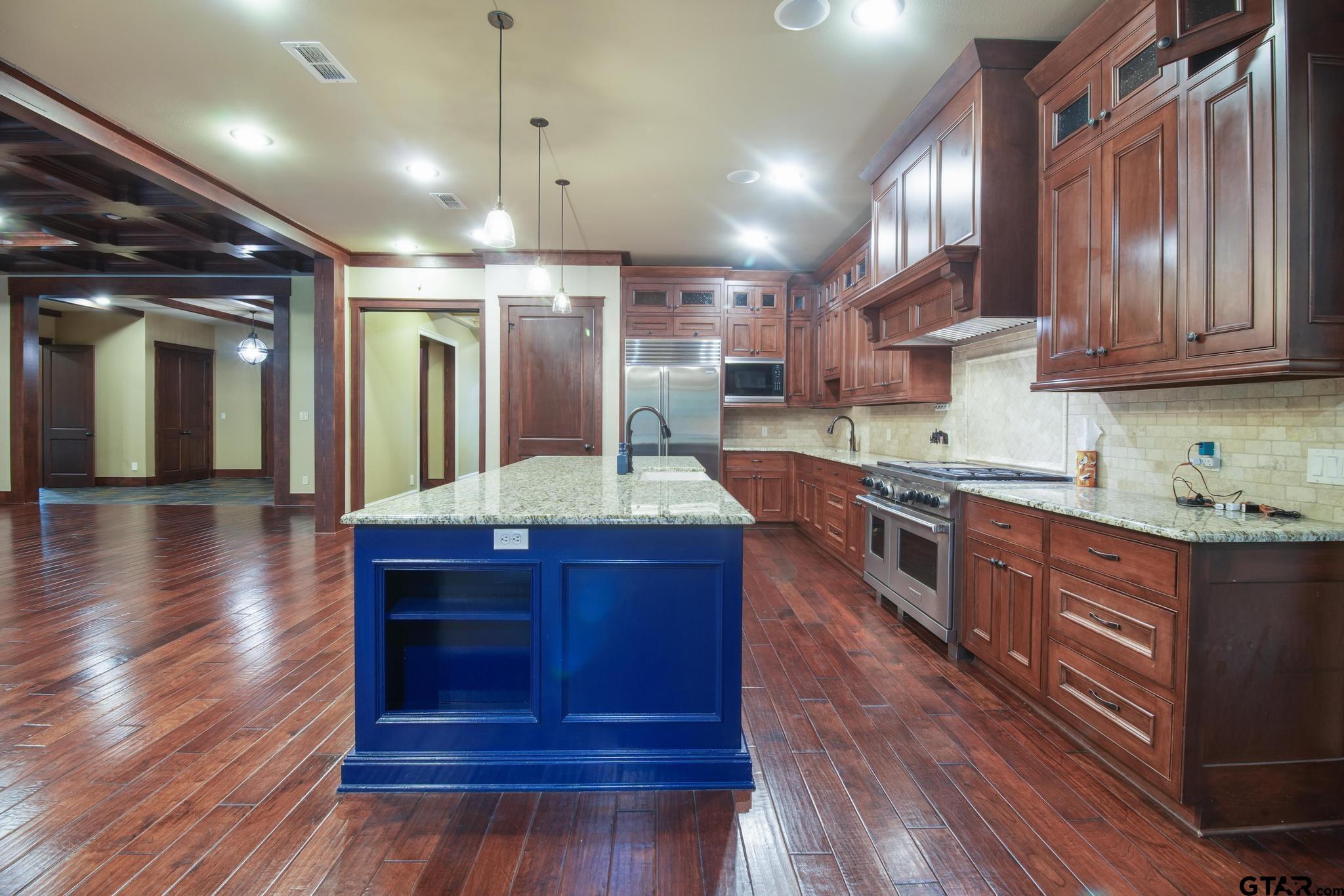 3025 Stonegate Boulevard Tyler, TX 75703 - Photo 13 of 48