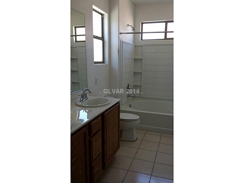 680 Sumatra Place Henderson, NV 89011 - Photo 14 of 20 Master Bath/Spa. 2 sinks & Tub