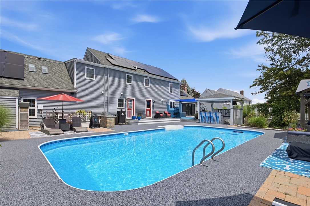 83 Fairhaven Road Cumberland, RI 02864 - Photo 36 of 50