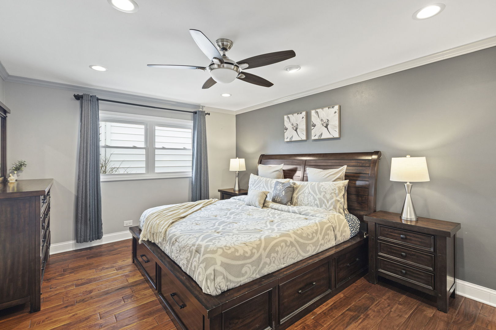 1600 Birch Street Park Ridge, IL 60068 - Photo 20 of 34 a bedroom with a bed and window