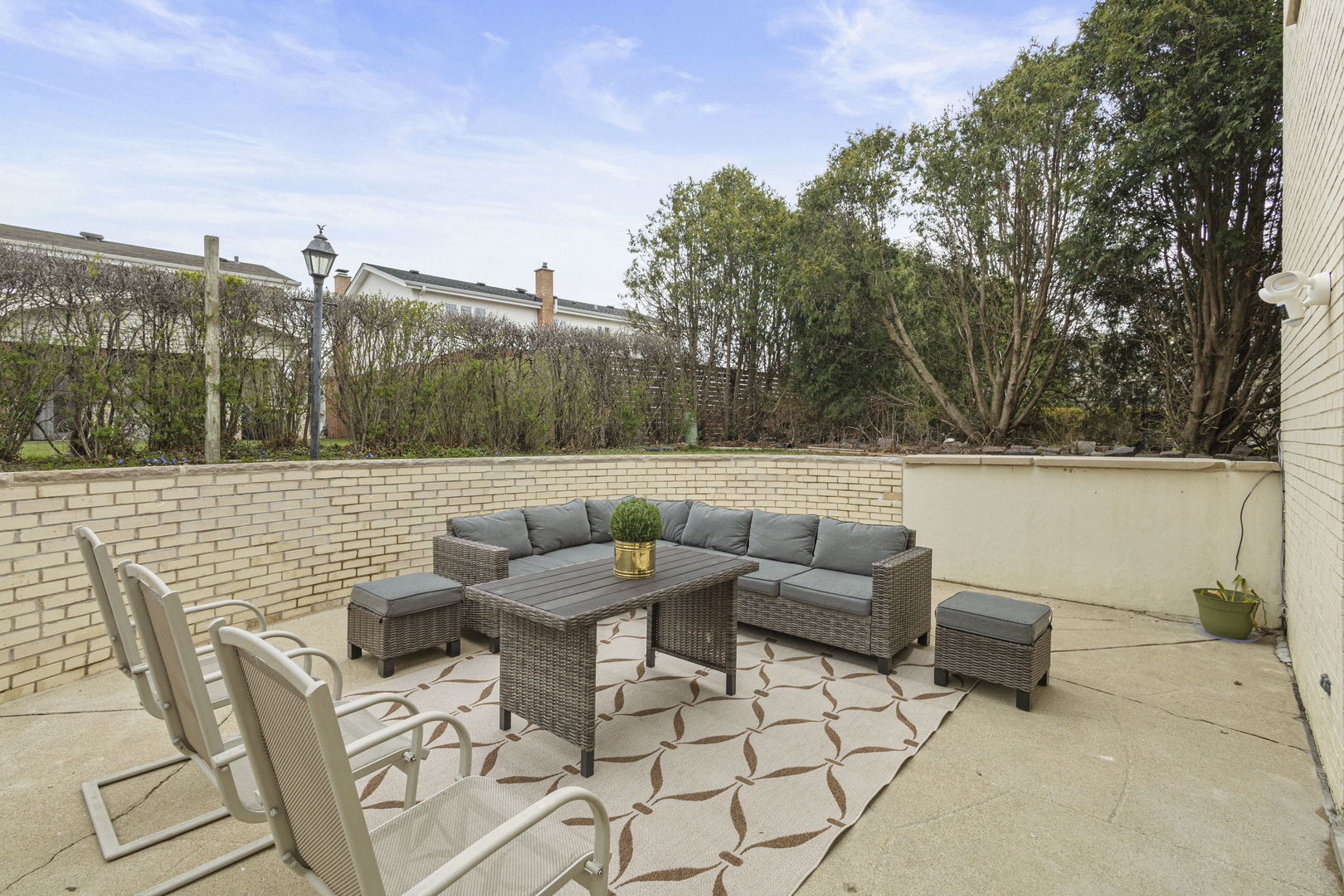 1600 Birch Street Park Ridge, IL 60068 - Photo 24 of 34 a view of outdoor space with seating