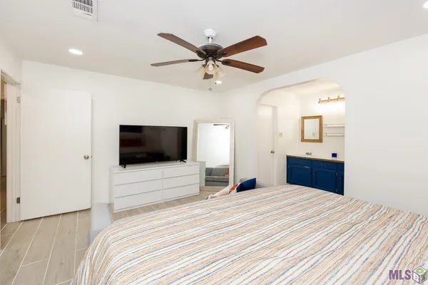$235,000 | 9729 Banway Drive, Greenwell Springs, LA 70739
