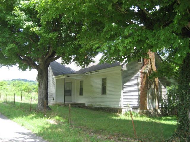 2179 Milky Way Road Pulaski, TN 38478 - Photo 3 of 12 Gallery Image 3