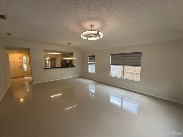 $1,850 | 4110 Santa Fabiola, Mission, TX 78572