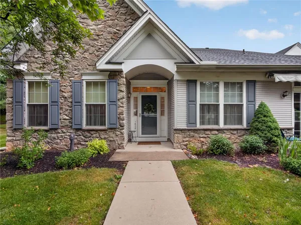 $395,000 | 1820 Felicity Lane, Hellertown, PA 18055