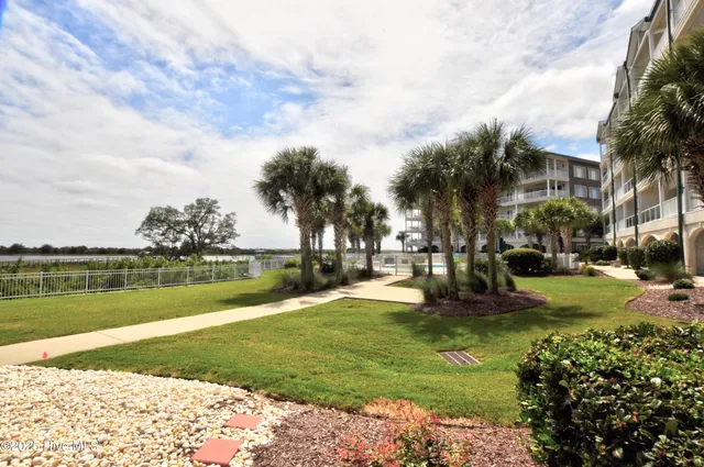 $525,000 | 915 Shoreline Drive West, Unit 112, Sunset Beach, NC 28468