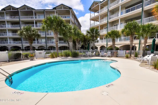 $525,000 | 915 Shoreline Drive West, Unit 112, Sunset Beach, NC 28468