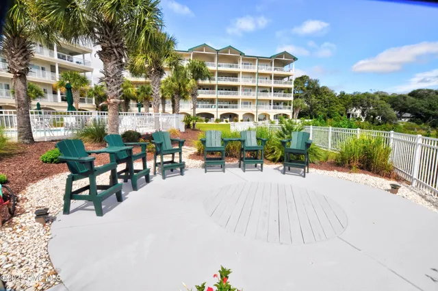 $525,000 | 915 Shoreline Drive West, Unit 112, Sunset Beach, NC 28468