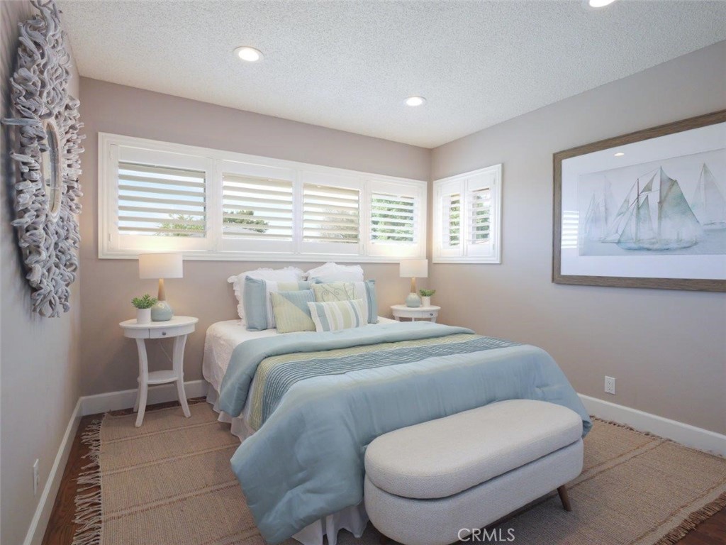 29444 Stonecrest Road Rancho Palos Verdes, CA 90275 - Photo 15 of 33 a bed room with a bed and a chair