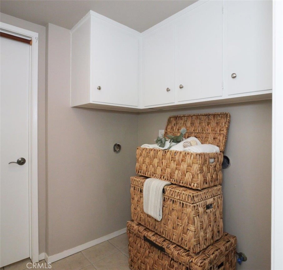 29444 Stonecrest Road Rancho Palos Verdes, CA 90275 - Photo 22 of 33 a bed room with a bed and a window