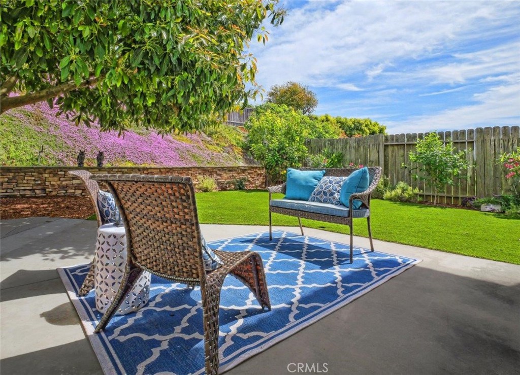 29444 Stonecrest Road Rancho Palos Verdes, CA 90275 - Photo 26 of 33 an outdoor sitting area with furniture and garden