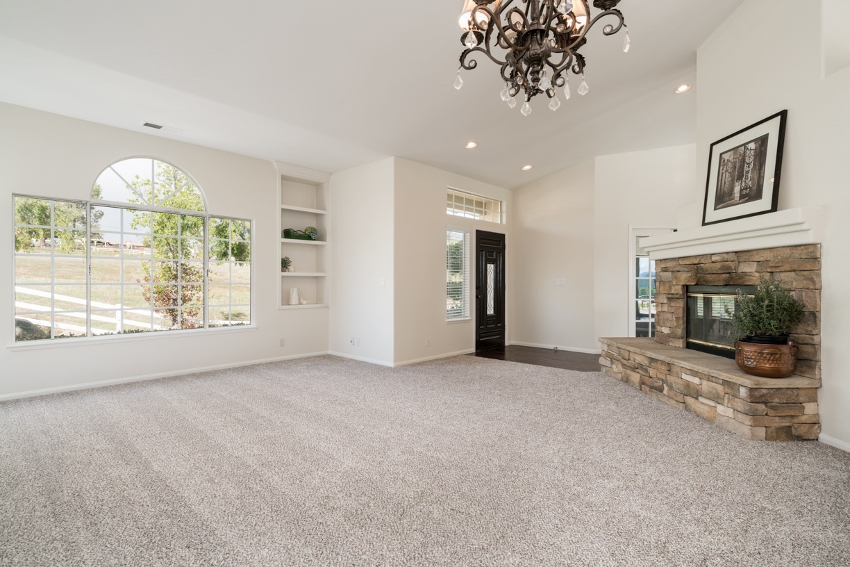 31355 Rivoli Road Valley Center, CA 92082 - Photo 12 of 25