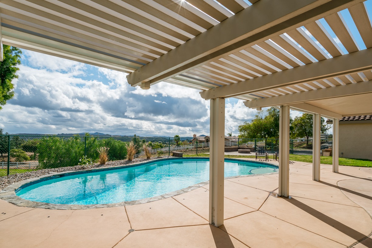 31355 Rivoli Road Valley Center, CA 92082 - Photo 7 of 25