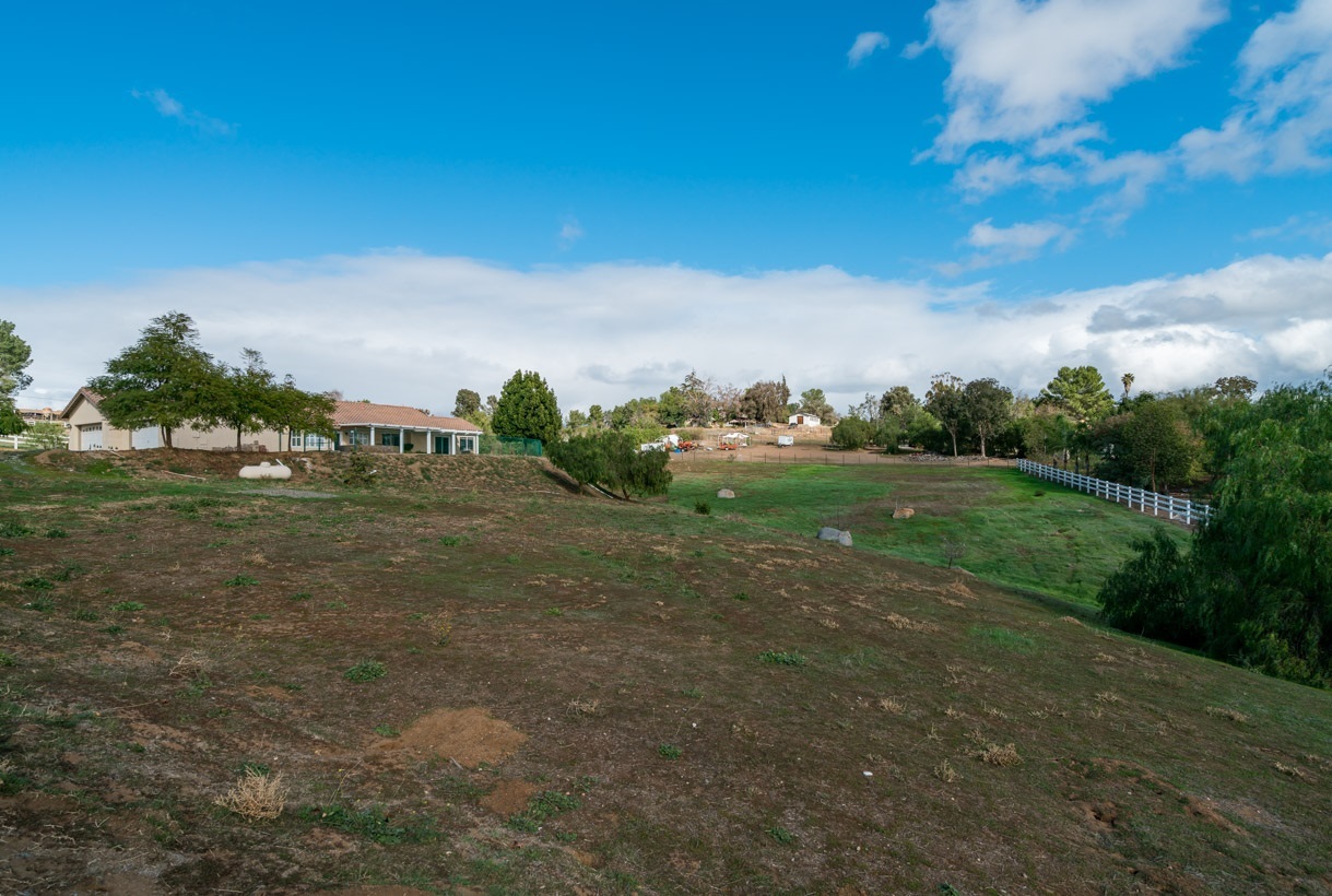 31355 Rivoli Road Valley Center, CA 92082 - Photo 8 of 25