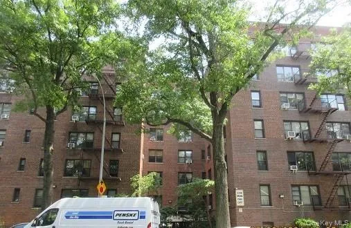 $120,000 | 2244 Bronx Park East, Unit 6L | Bronxwood