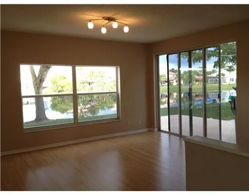 $3,300 | 17977 Southwest 8th Street, Pembroke Pines, FL 33029