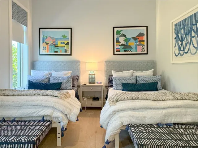 $25,000 | 3123 Crayton Road, Naples, FL 34103