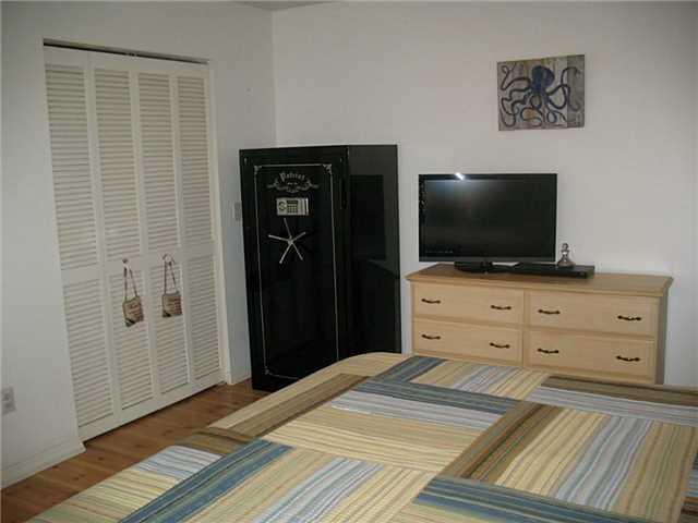 3737 Southeast Lower Street Stuart, FL 34997 - Photo 14 of 21 Gallery Image 14