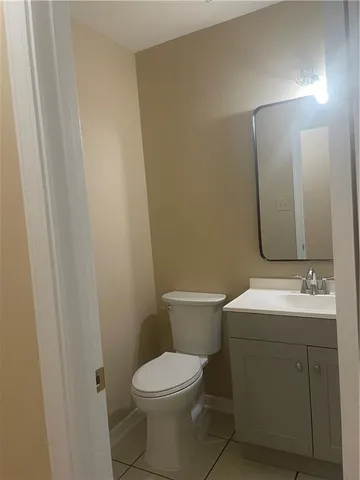 $1,500 | 215 West 9th Avenue, Covington, LA 70433