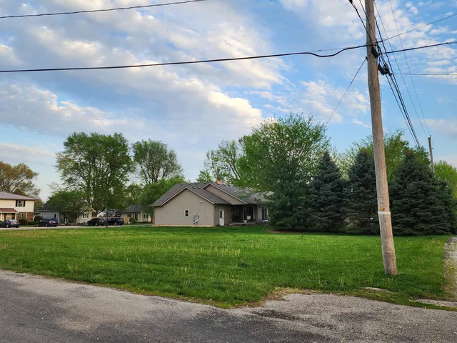 $22,900 | 515 Oglesby Avenue, Lincoln, IL 62656