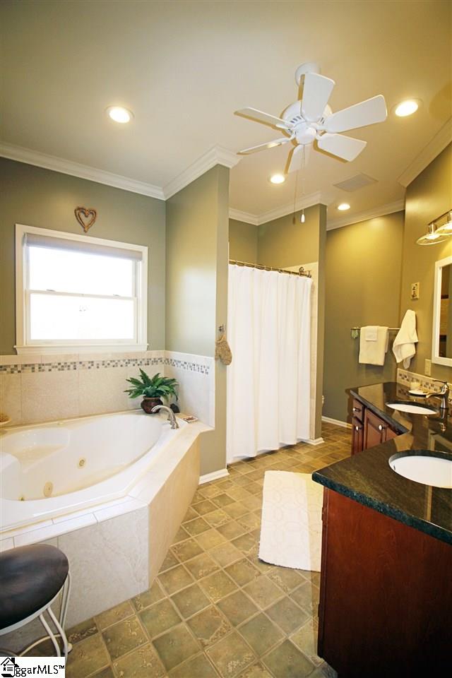 207 Middle Mountain Road Pickens, SC 29671 - Photo 14 of 31