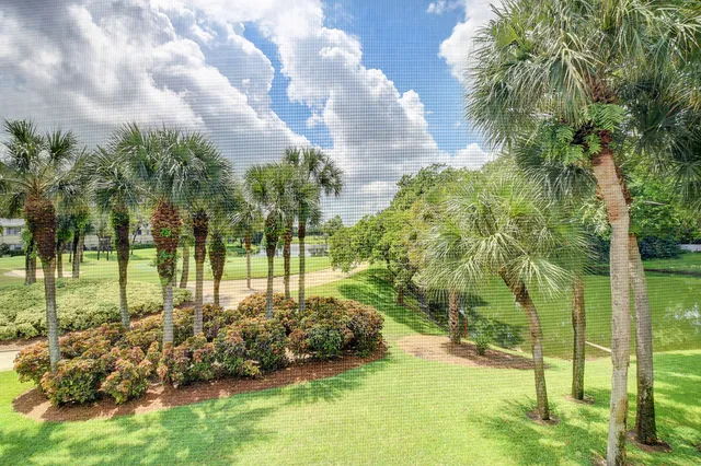 $5,000 | 18 Westgate Lane, Unit 18F, Boynton Beach, FL 33436